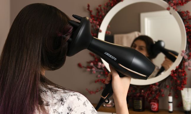 ARDESTO Фен HD-Y220PRO, 1850-2200Вт, 2 швидкості, 3 темп.режими, дифузор,чорний+золото (319995) HD-Y220PRO фото