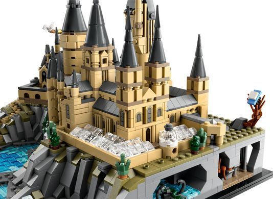 Конструктор LEGO Harry Potter Замок и территория Хогвартса