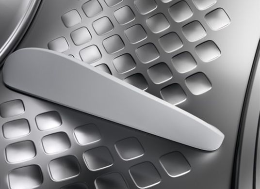 Electrolux Сушильна машина тепловий насос, 8кг, A+++, 64см, дисплей, інвертор, білий (380848) EW9D585KCU фото