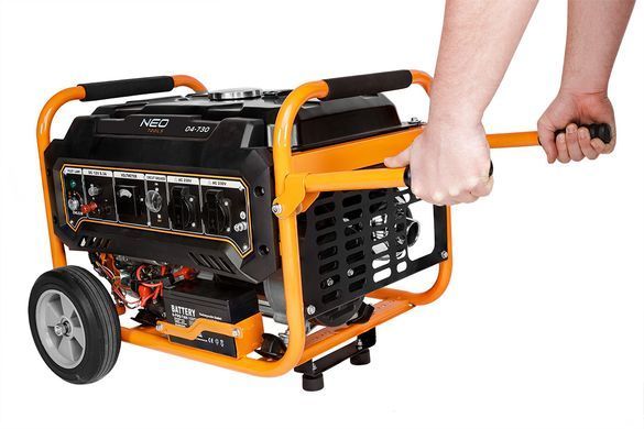 Генератор бензиновый Neo Tools 04-730 2.8 &ndash; 3 кВт 04-730 фото