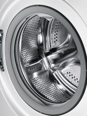 Electrolux Пральна машина фронтальна, 6кг, 1200, A+++, 41см, дисплей, інвертор, білий (376798) EW6SM326SU фото