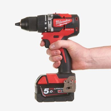 Дриль-шурупокрут з ударом акумуляторний MILWAUKEE, M18 CBLPD-202C 4933464320 фото