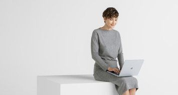 Ноутбук Microsoft Surface Laptop 6 13.5" PS Touch, Intel Core Ultra 7, 16GB, F512GB, UMA, Win11P, платиновий (388477) ZJW-00026 фото