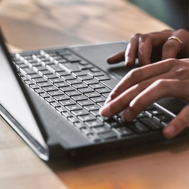 HP Ноутбук Victus 15-fb2000ua 15.6" FHD IPS AG, AMD R7-8845HS, 16GB, F1024GB, NVD4060-8, DOS, чорний (383590) B23A2EA фото