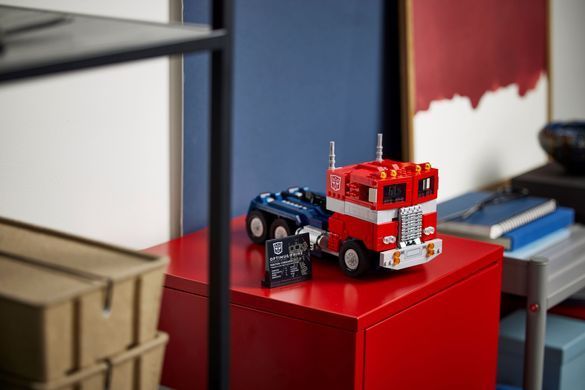 Конструктор LEGO Icons Оптимус Прайм (360731)