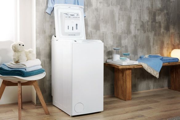 Indesit Стир. машина с верт. загр. BTWE71253PEU, 7кг BTWE71253PEU фото