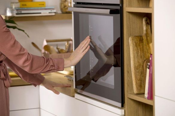 Gorenje Духова шафа електрична, 77л, A+, пара, дисплей, IconLed, піроліз, чорний (374338) BPS6737E02B фото