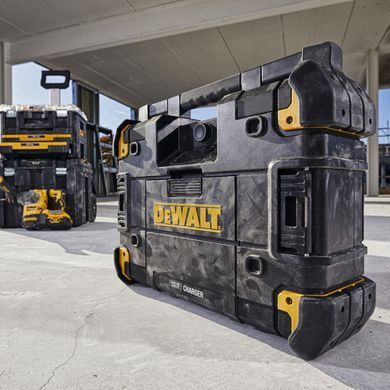 Зарядное устройство &ndash; радиоприемник DeWALT DWST1-81078