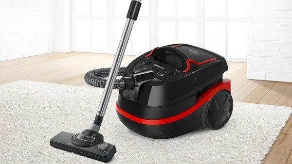 Bosch Пилосос миючий, 2100Вт, 2.5л, вода -5л, НЕРА13, турбощітка, чорний (358420) BWD421POW фото