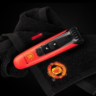 Remington Триммер Beard Boss Manchester United для бороды и усов, акум., роторный мотор, насадок-1, сталь, красный