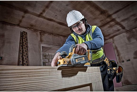 Рубанок аккумуляторный бесщеточный DeWALT DCP580N DCP580N фото