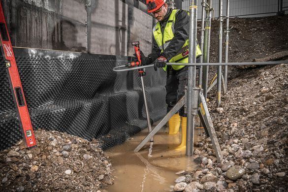 Насос для води ручной аккумуляторный MILWAUKEE, M12 BSWP-0 4933479639 фото
