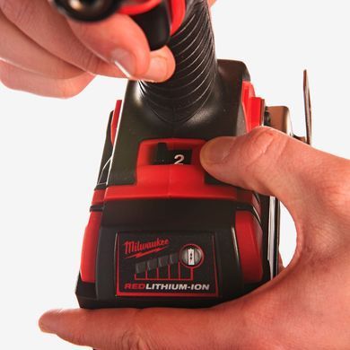 Гвинтокрут акумуляторний 1/4'' HEX MILWAUKEE, M18 BID-402C 4933443580 фото