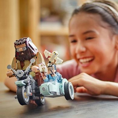 Конструктор LEGO Harry Potter Поездка Хагрида и Гарри на мотоцикле 617 деталей (76443)