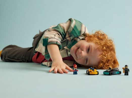 Конструктор LEGO City Картинг і гонщики (391658)