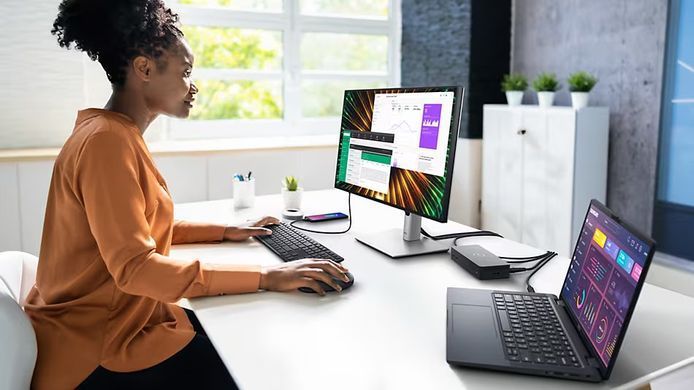 Dell Монитор 23.8" U2424H HDMI, DP, USB, Audio, IPS, 120Hz, sRGB 100%, Pivot 210-BKTZ фото