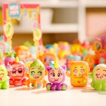 Набір фігурок MOJI POPS S2 &ndash; СЯЮЧИЙ СЮРПРИЗ (8 фігурок)