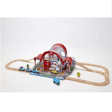 Игрушечная железная дорога Hape Станция Гранд-Сити со световыми и звуковыми эффектами (E3725) dt_79170 фото