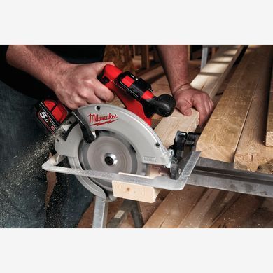 Пила дисковая ручная аккумуляторная MILWAUKEE, M18 BLCS66-502X 4933464590 фото