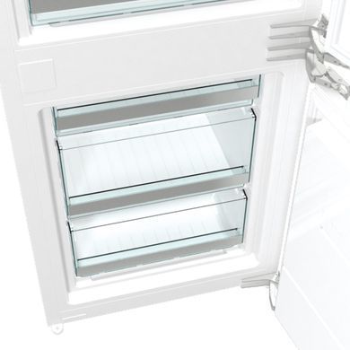 Gorenje Холодильник встраиваемый с нижн. мороз., 177х55х54см, 2 дв., 180(68)л, А+, NF, Зона св-ти, Дисплей, белый NRKI218EA0 фото