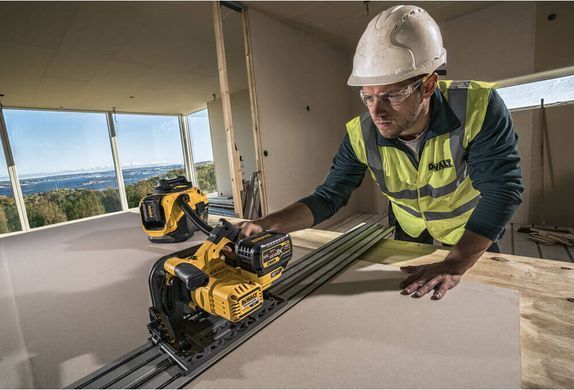 Пила дискова занурювальна акумуляторна безщіткова DeWALT DCS520T2R DCS520T2R фото