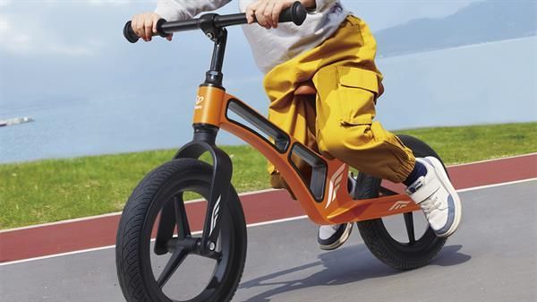 Біговел Hape Нове дослідження двоколісний 12" помаранчевий (E1081), оранжевый