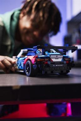 Конструктор LEGO&reg; Technic Автомобіль для перегонів BMW M4 GT3 EVO 747 деталей (42226) dt_186727 фото