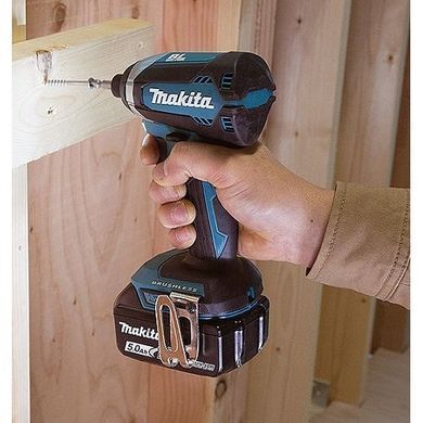 Шуруповерт ударный аккумуляторный Makita DTD153Z без аккумулятора DTD153Z DTD153Z фото