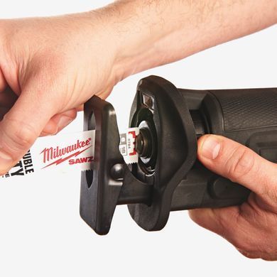 Пила сабельная аккумуляторная MILWAUKEE, M18 BSX-402C 4933447285 фото