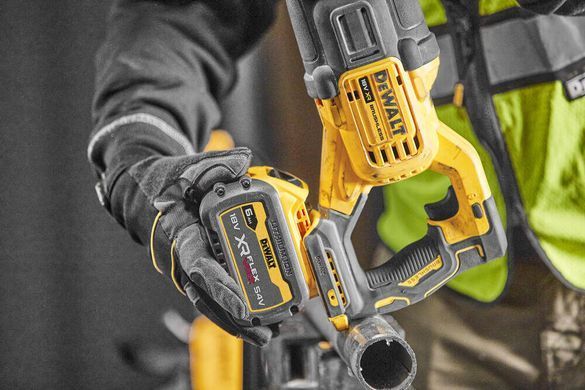 Пила сабельная аккумуляторная DeWALT DCS386NT DCS386NT фото