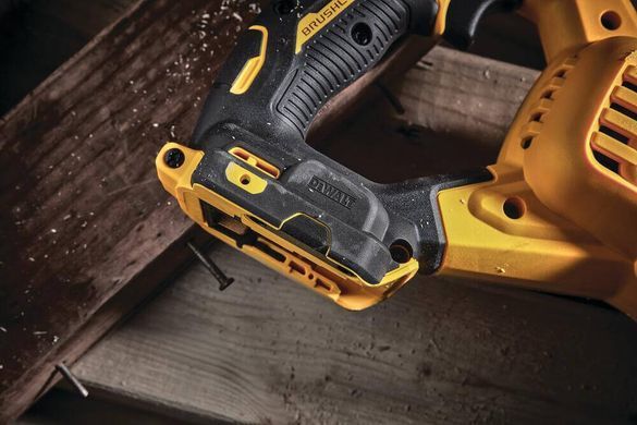 Пила сабельная аккумуляторная DeWALT DCS386NT DCS386NT фото