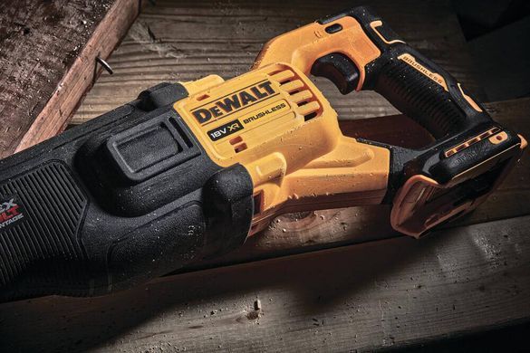 Пила сабельная аккумуляторная DeWALT DCS386NT DCS386NT фото