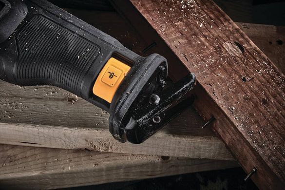 Пила сабельная аккумуляторная DeWALT DCS386NT DCS386NT фото