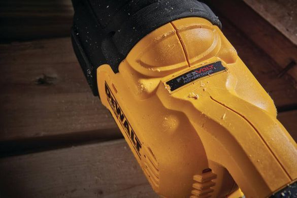 Пила сабельная аккумуляторная DeWALT DCS386NT DCS386NT фото