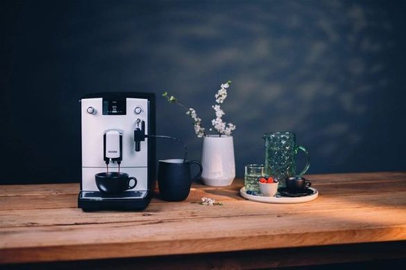 Кофемашина Nivona CafeRomatica, 2,2л, зерно+молотый, ручной капуч, авторецептов -5, серо-черный (364152) NICR560 фото