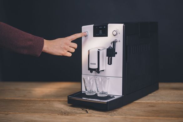 Кофемашина Nivona CafeRomatica, 2,2л, зерно+молотый, ручной капуч, авторецептов -5, серо-черный (364152) NICR560 фото