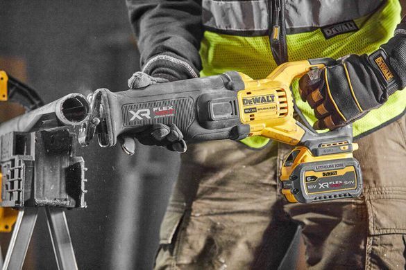 Пила сабельная аккумуляторная DeWALT DCS386NT DCS386NT фото