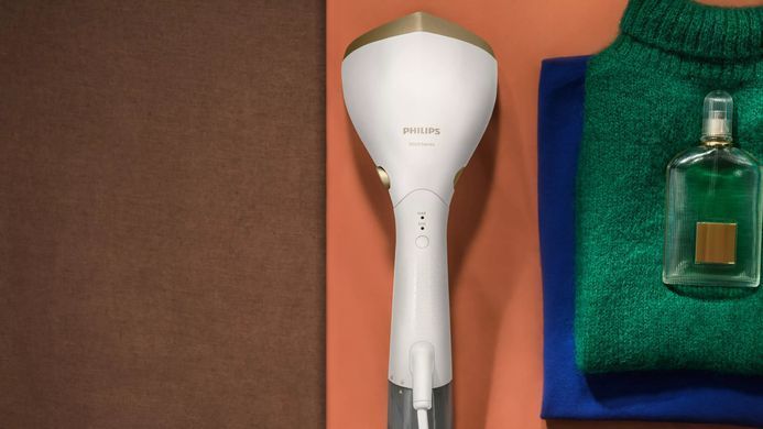 Отпариватель Philips компактный Series 7000, 1500Вт, 100 и 200мл, паровой удар -28гр, перчатка, чехол, нерж. сталь, белый STH7030/10 фото