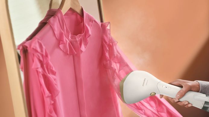 Отпариватель Philips компактный Series 7000, 1500Вт, 100 и 200мл, паровой удар -28гр, перчатка, чехол, нерж. сталь, белый STH7030/10 фото