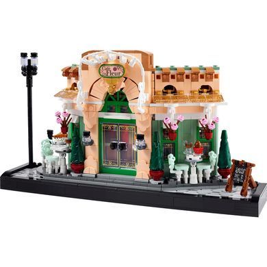 Конструктор LEGO Icons Французская кофейня