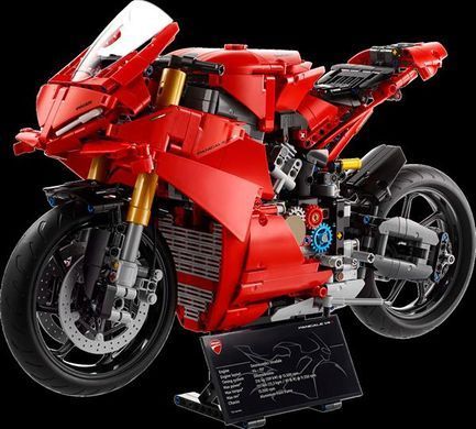Конструктор LEGO Technic Мотоцикл Ducati Panigale V4 S 1603 деталі (42202)