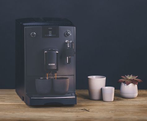 Кофемашина Nivona CafeRomatica, 2,2л, зерно+молотая, ручной капуч, авторецептов -5, черный (364153) NICR550 фото