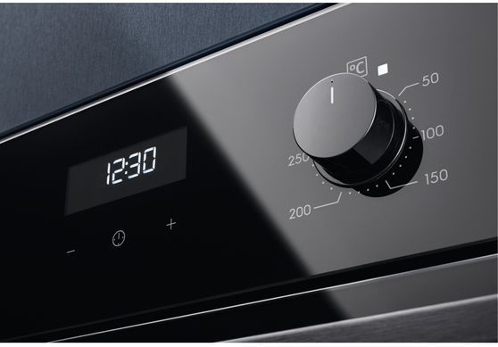 Electrolux Духова шафа електрична, 65л, А, пара, дисплей, конвекція, телескопічні напрямні, чорний KODEC70BZ фото
