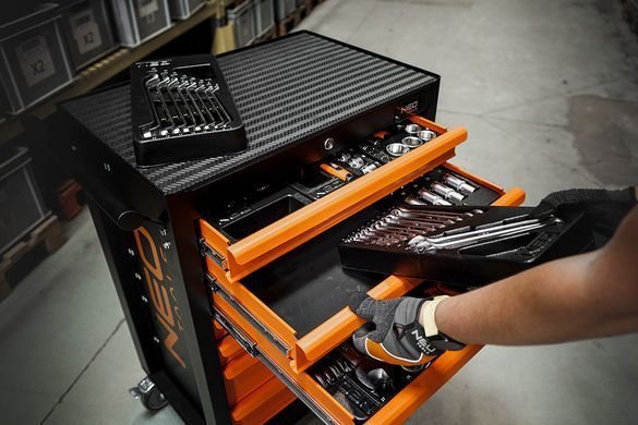 Шафа для інструментів NEO TOOLS 7 ящиків + 129 інструментів, артикул 84-222-9 84-222-9 фото