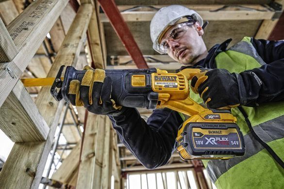 Пила сабельная аккумуляторная DeWALT DCS389N DCS389N фото