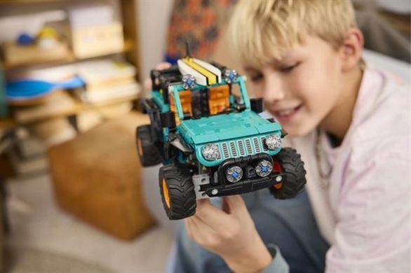 Конструктор LEGO&reg; Technic Позашляховик Jeep&reg; Wrangler Rubicon 723 деталі (42227) dt_186728 фото