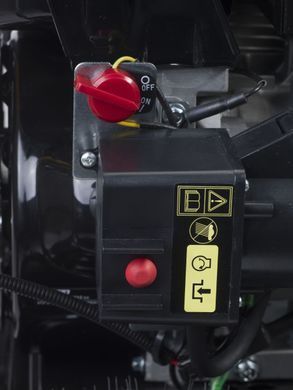 Підмітальна машина бензинова самохідна STIGA SWS800GE SWS800GE фото