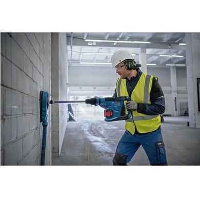 Перфоратор аккумуляторный BOSCH GBH 18V-40 C SDS MAX (без АКБ и ЗУ)(0611917120) 0611917120 фото