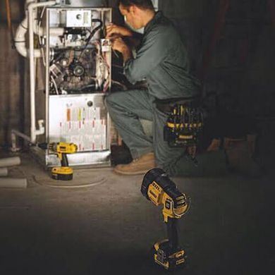 Фонарь светодиодный аккумуляторный DeWALT DCL043 DCL043 фото