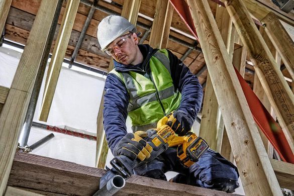 Пила сабельная аккумуляторная DeWALT DCS389NT DCS389NT фото